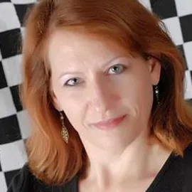 Diandra Leslie
